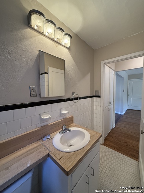 Image 13 of 13 For 123 Marcia  3