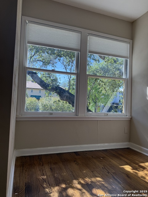 Image 4 of 13 For 123 Marcia  3