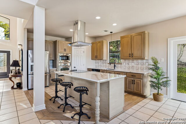 Image 15 of 50 For 19324 Strauss