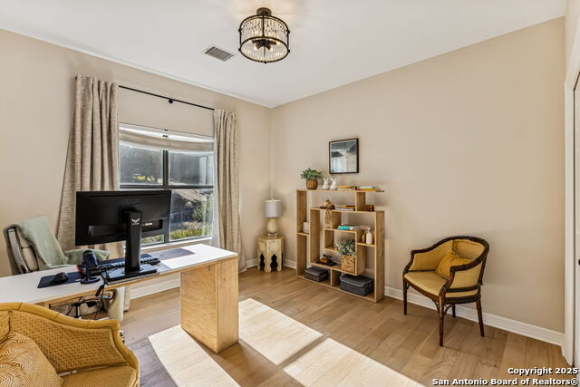 Image 27 of 50 For 19324 Strauss