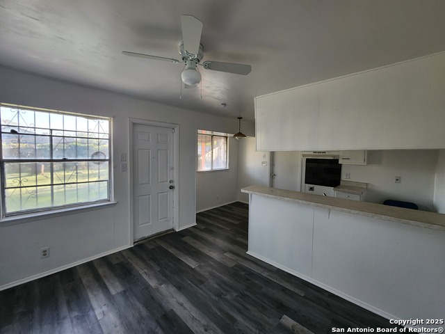 Image 3 of 8 For 430 Pinehurst