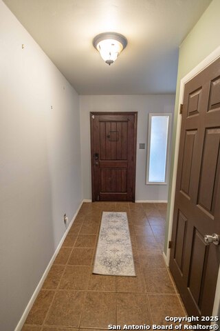 Image 12 of 24 For 330 Louise