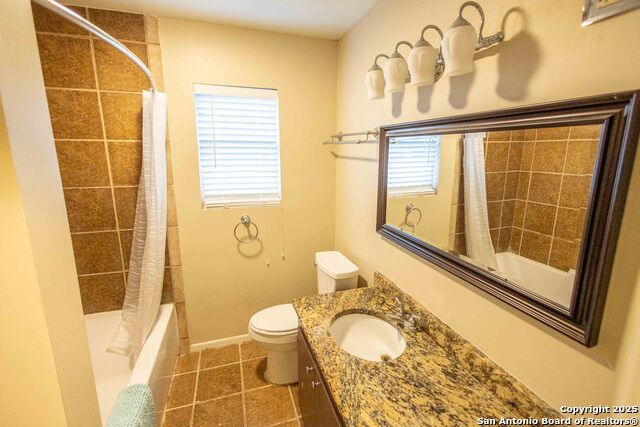 Image 24 of 24 For 330 Louise