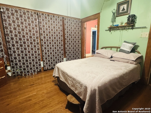 Image 15 of 25 For 314 Devine