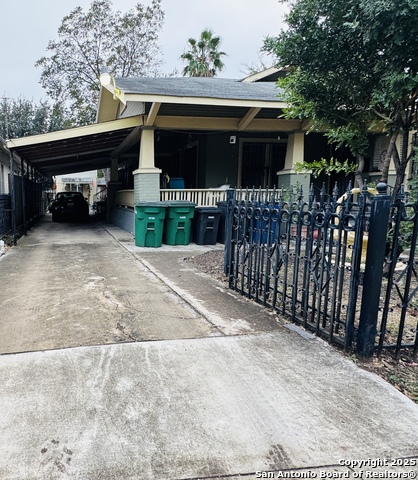 Image 3 of 25 For 314 Devine