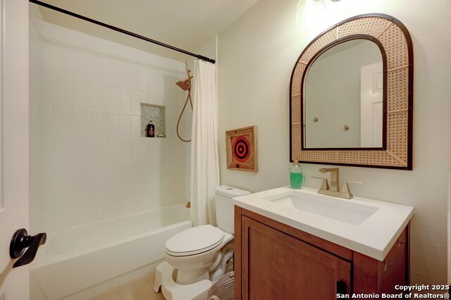 Image 19 of 30 For 26011 Apache Creek