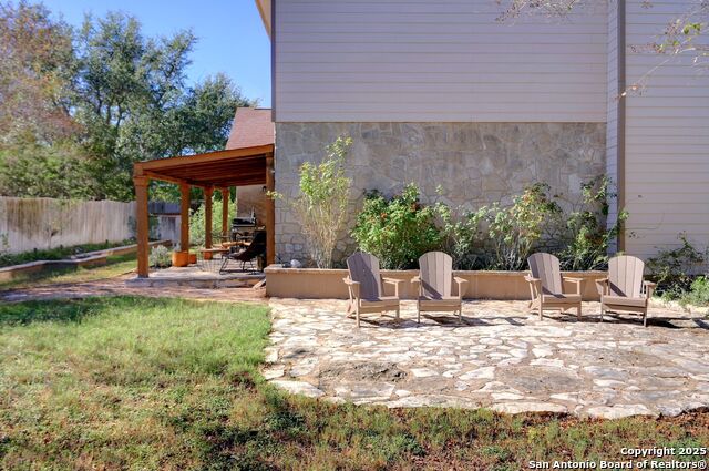 Image 21 of 30 For 26011 Apache Creek