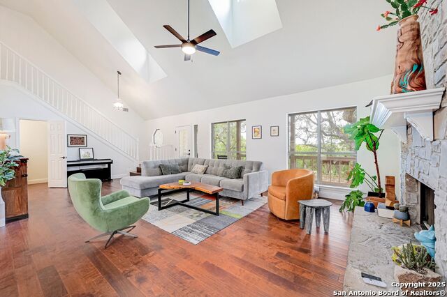 Image 5 of 30 For 26011 Apache Creek