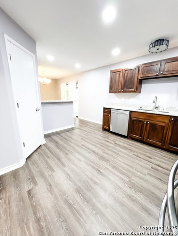 Image 13 of 31 For 3818 Grey Knoll Dr