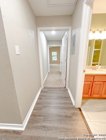 Image 18 of 31 For 3818 Grey Knoll Dr