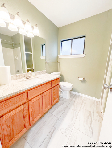 Image 20 of 31 For 3818 Grey Knoll Dr