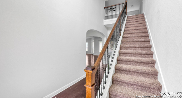 Image 10 of 10 For 212 Big Bend