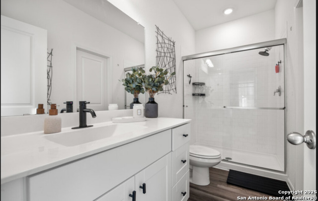 Image 5 of 16 For 8412 Falcon Meadow