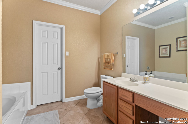 Image 15 of 25 For 10818 Butterfly Flat