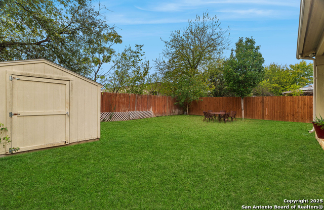 Image 25 of 25 For 10818 Butterfly Flat