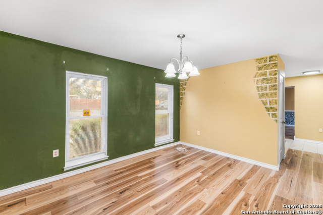 Image 17 of 46 For 6611 Cades