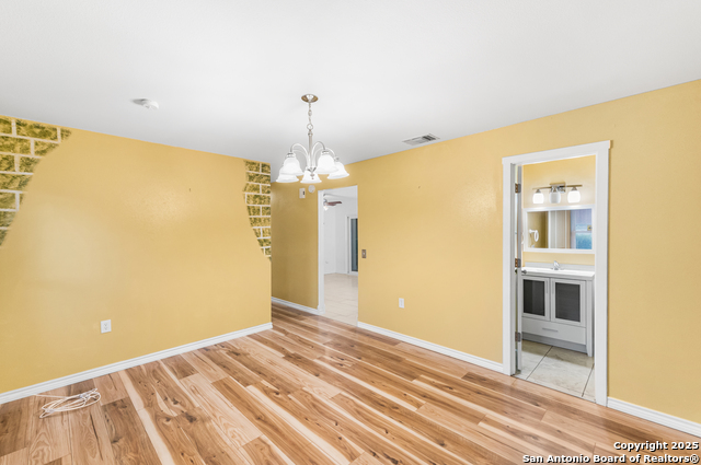 Image 18 of 46 For 6611 Cades