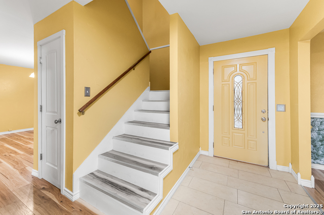 Image 23 of 46 For 6611 Cades