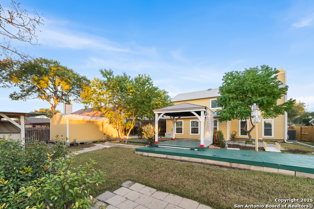 Image 44 of 46 For 6611 Cades