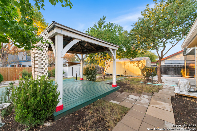 Image 46 of 46 For 6611 Cades