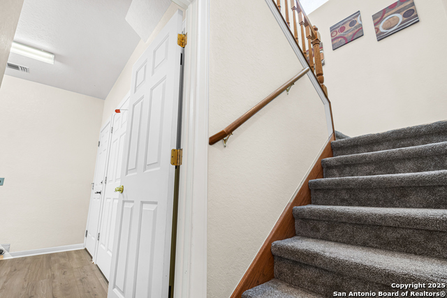 Image 17 of 25 For 922 Serene Meadows