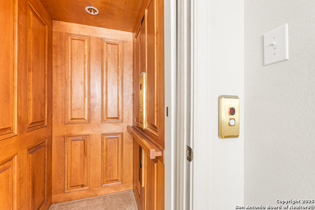 Image 20 of 25 For 922 Serene Meadows