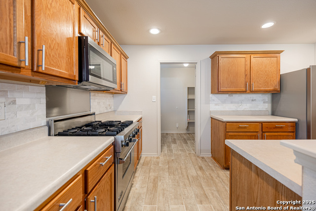 Image 12 of 30 For 8451 Blackstone Cove