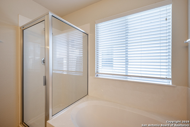 Image 24 of 30 For 8451 Blackstone Cove