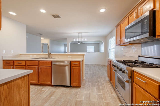 Image 9 of 30 For 8451 Blackstone Cove