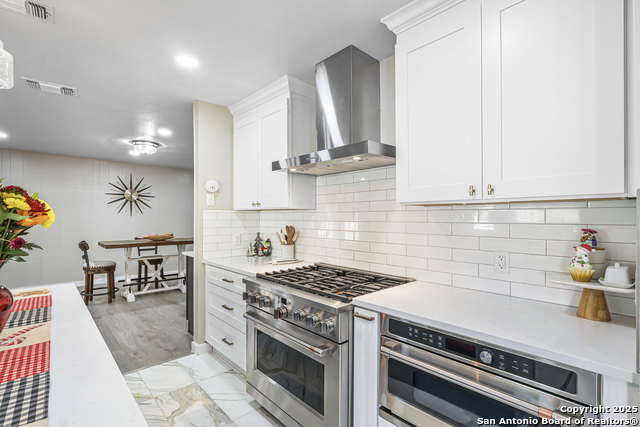 Listing photo id 1 for 7339 Shady Hollow