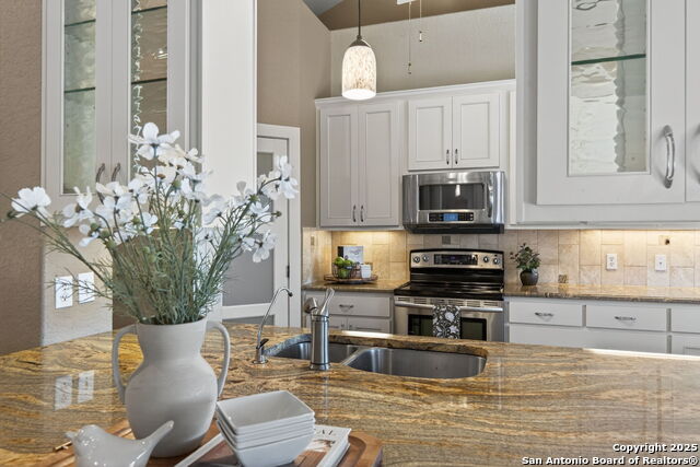 Image 12 of 42 For 905 Cypress Pass