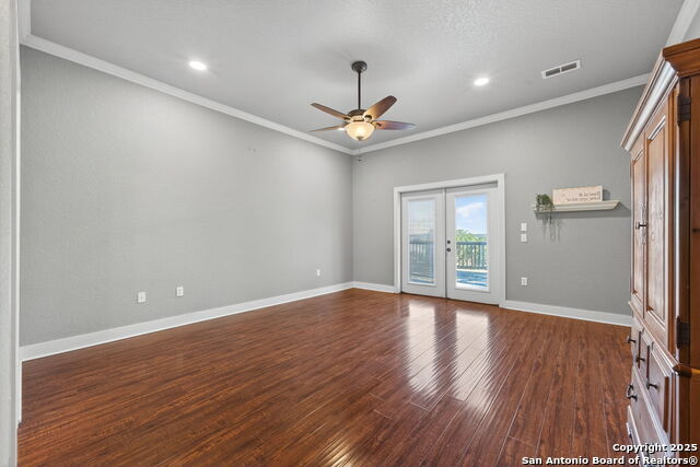 Image 18 of 42 For 905 Cypress Pass