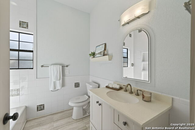 Image 26 of 42 For 905 Cypress Pass