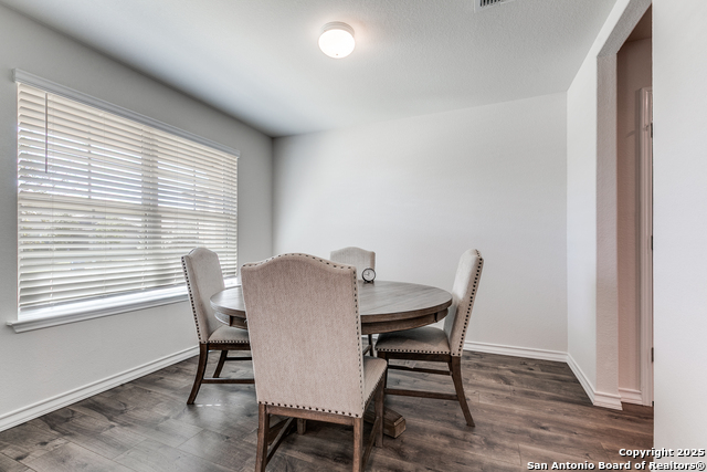 Image 10 of 25 For 4843 Closed Grip