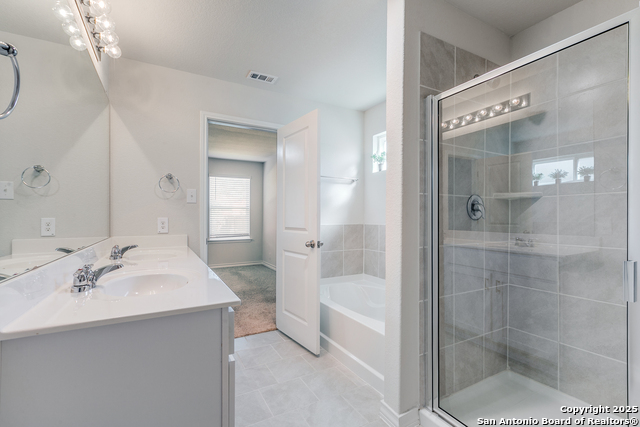 Image 14 of 25 For 4843 Closed Grip