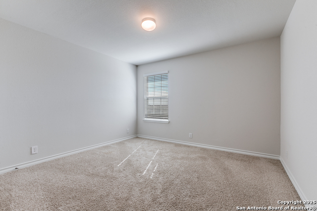 Image 20 of 25 For 4843 Closed Grip