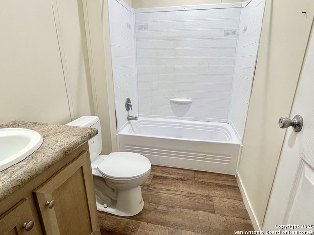 Image 20 of 32 For 7970 1st