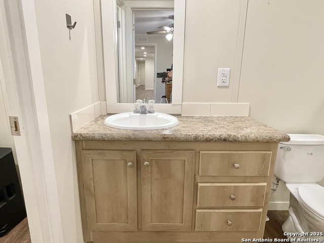 Image 30 of 32 For 7970 1st