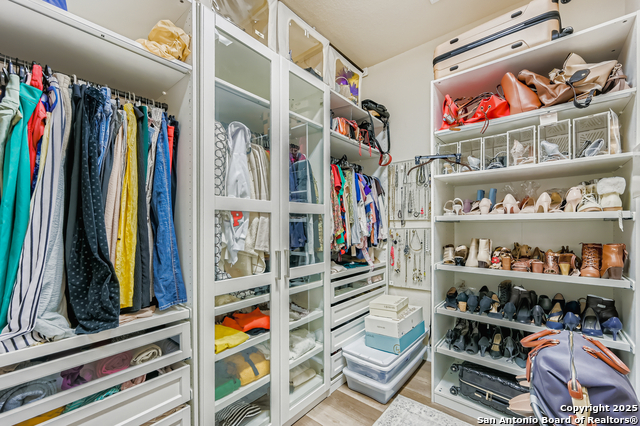 Image 18 of 30 For 1606 Kosmas