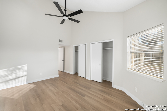 Image 13 of 27 For 8417 Echo Creek