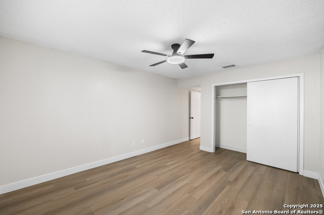 Image 20 of 27 For 8417 Echo Creek