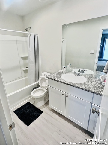 Image 12 of 16 For 7507 Vista Grove