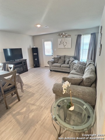 Image 6 of 16 For 7507 Vista Grove