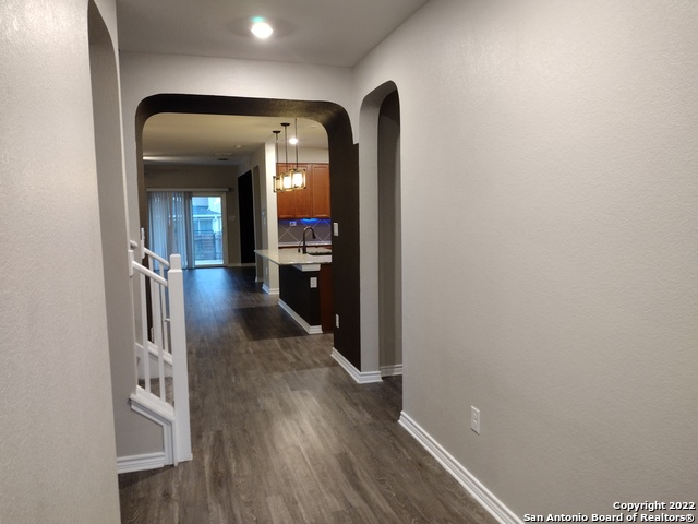 Image 19 of 35 For 11212 Hill Top Loop