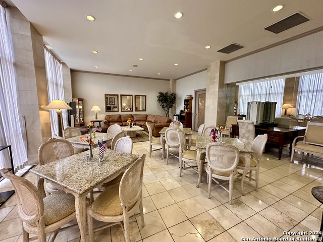 Image 25 of 36 For 7701 Wurzbach Rd 2301