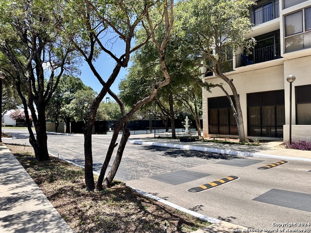 Image 35 of 36 For 7701 Wurzbach Rd 2301