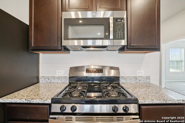 Image 10 of 35 For 7019 Vista Loop