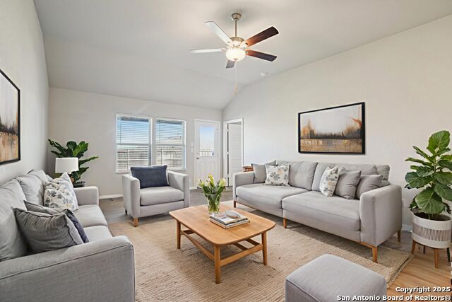 Image 12 of 35 For 7019 Vista Loop