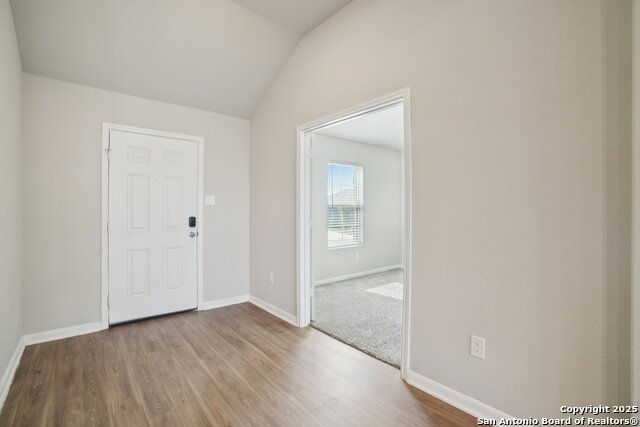 Image 5 of 35 For 7019 Vista Loop