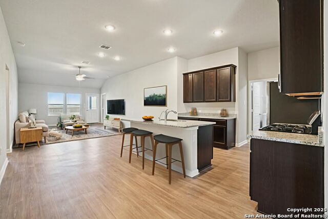 Image 8 of 35 For 7019 Vista Loop